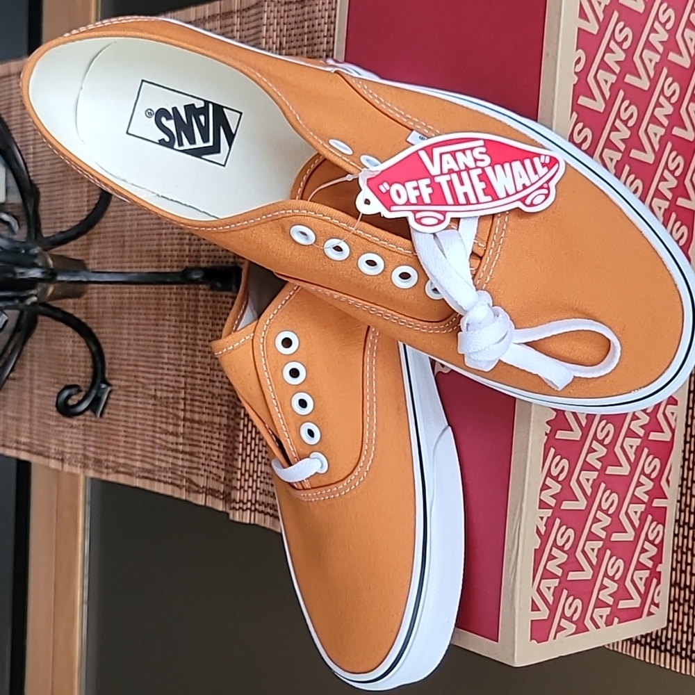 Men's Vans Authentic Desert Sun/ True White Sneakets